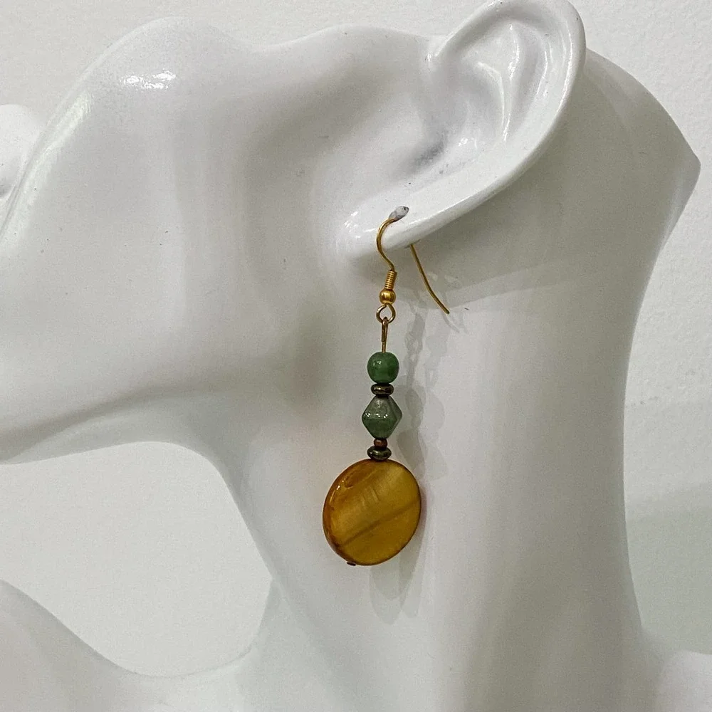 VTG Warm Circle Green Bead Earrings